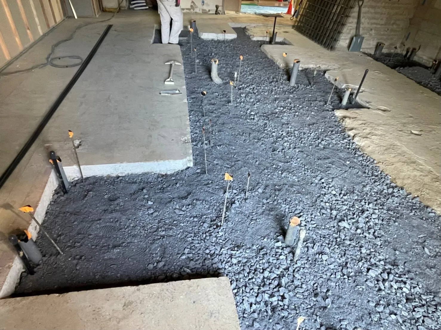 管関係埋設　砕石敷き2