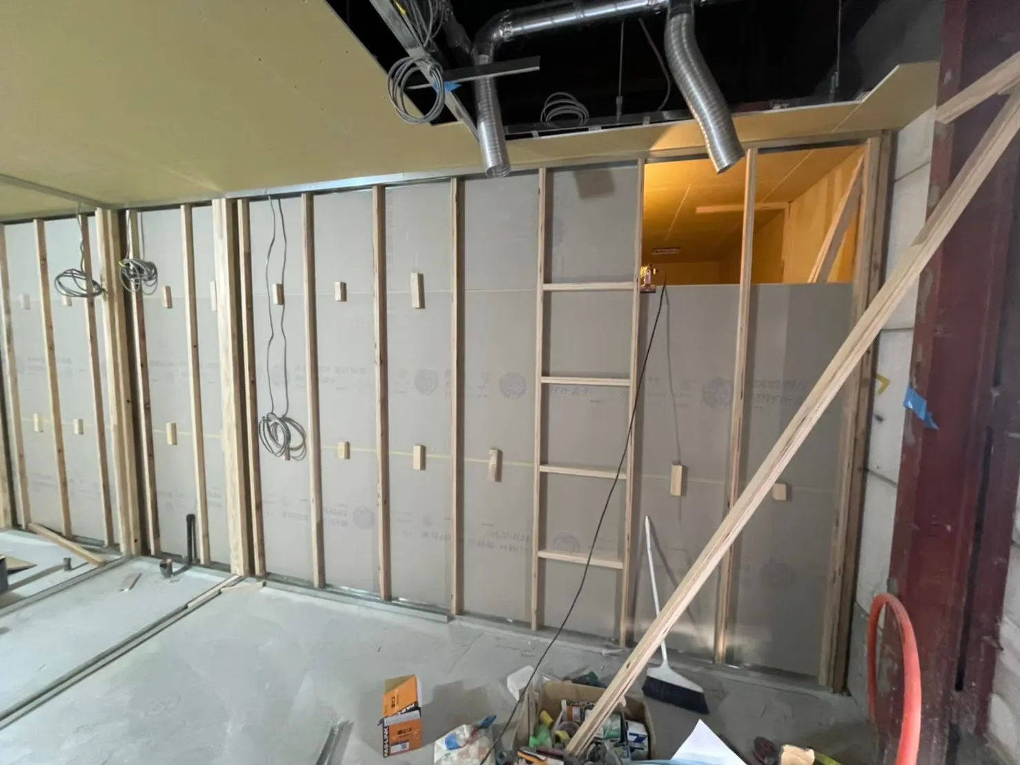 壁　　下地組み2