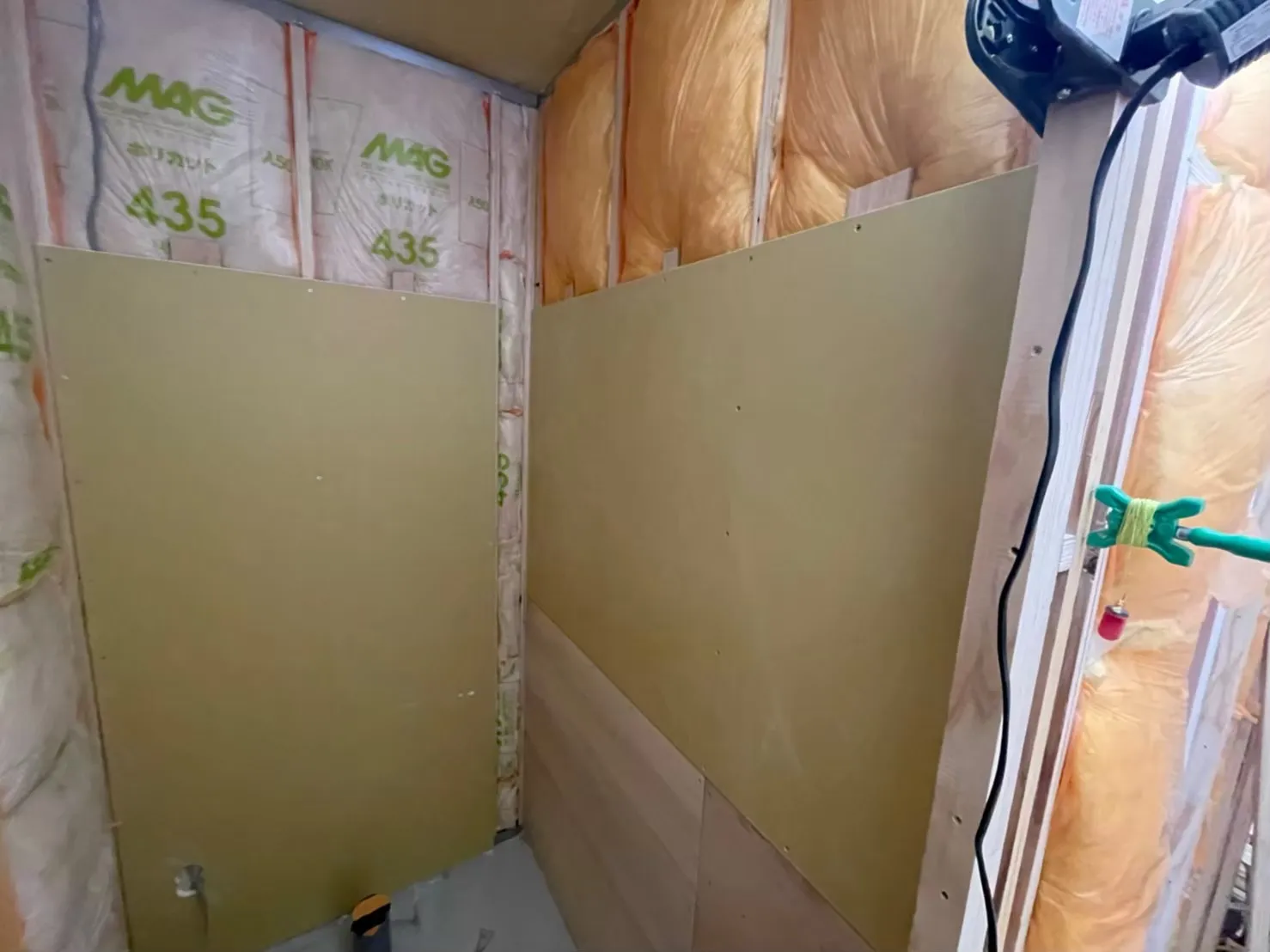 壁　石膏ボード張り1