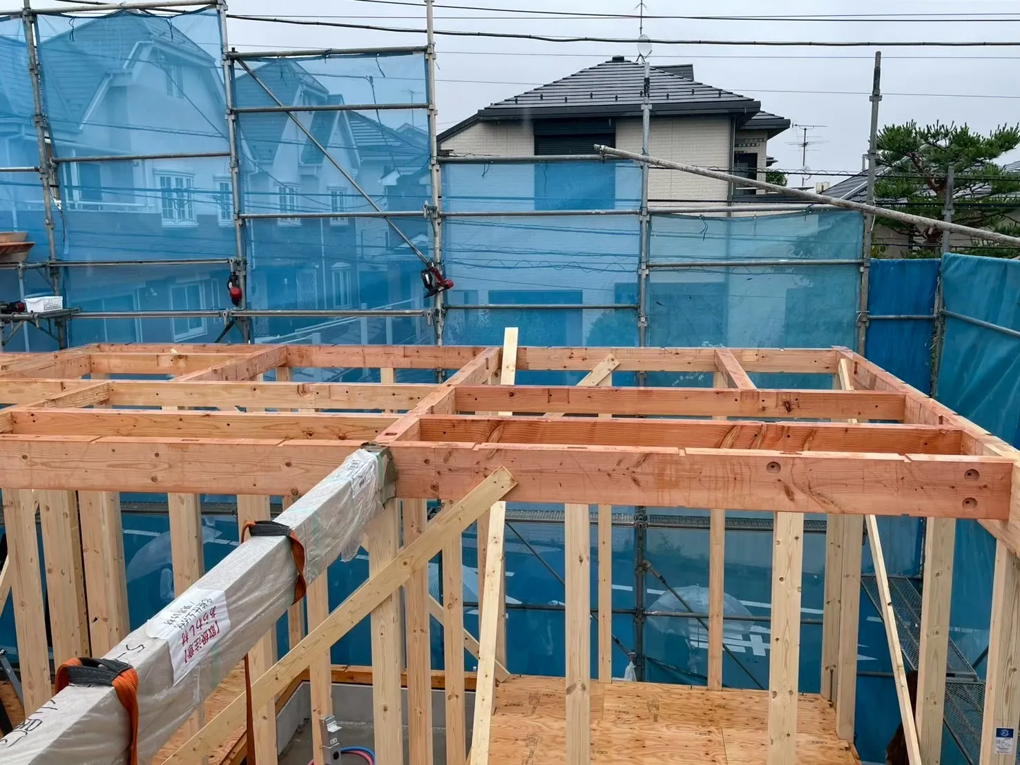 建前