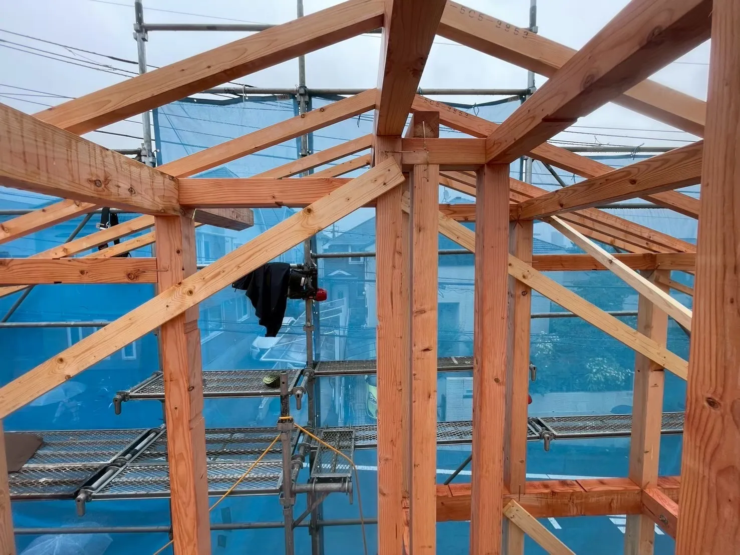 建前